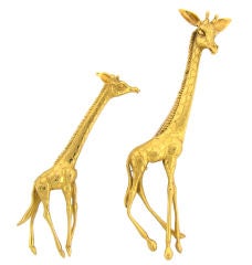 Vintage Fine Handmade Pair of 18K Yellow Gold Giraffe Pins