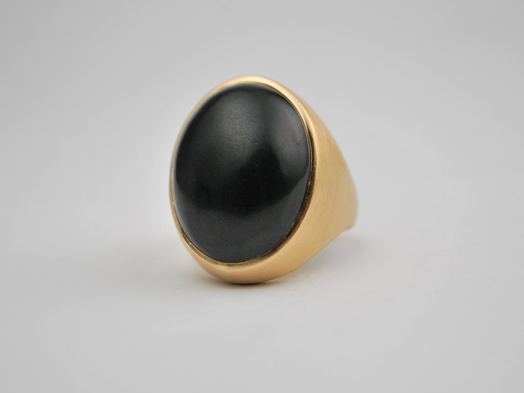 Women's or Men's Black Jade & Gold Ring For Sale