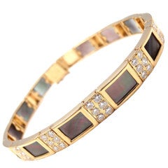 VAN CLEEF & ARPELS .96CT Diamond & Mother of Pearl Gold Bracelet
