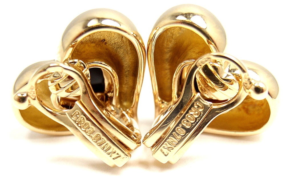 VAN CLEEF & ARPELS Black Agate Heart Yellow Gold Earrings 7
