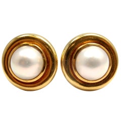 TIFFANY & CO Paloma Picasso Mother of Pearl Yellow Gold Earrings