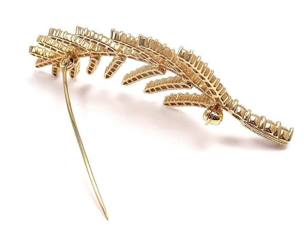 Tiffany & Co. Diamond Yellow Gold Feather Pin Brooch In New Condition In Holland, PA