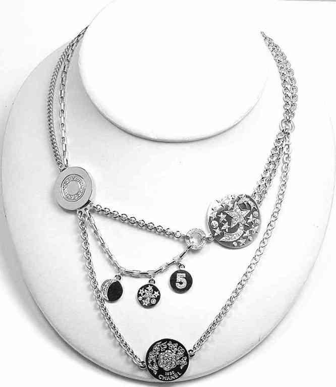 CHANEL Diamond White Gold Necklace 3