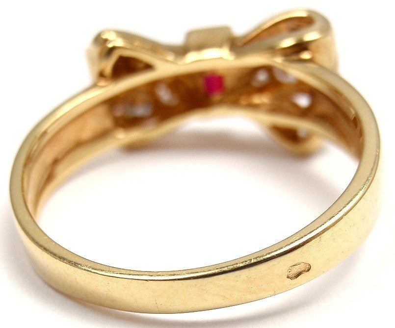 Women's VAN CLEEF & ARPELS Diamond Ruby Bow Motif Yellow Gold Ring