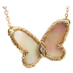 VAN CLEEF & ARPELS Diamond & Mother of Pearl Butterfly Yellow Gold Necklace