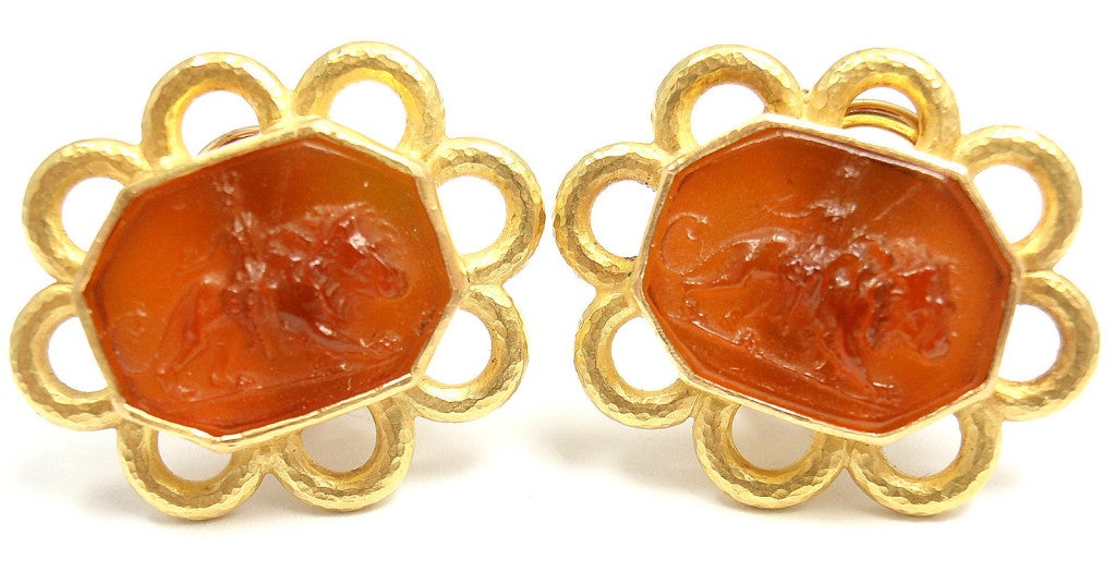 ELIZABETH LOCKE Venetian Glass Intaglio Carved Yellow Gold Earrings In New Condition In Holland, PA