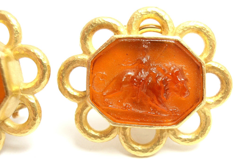 ELIZABETH LOCKE Venetian Glass Intaglio Carved Yellow Gold Earrings 1