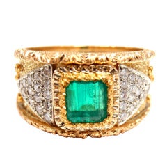 BUCCELLATI Diamond & Emerald Yellow Gold Ring