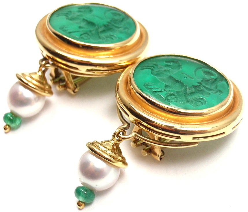 ELIZABETH LOCKE Venetian Green Glass Intaglio Pearl Earrings In New Condition In Holland, PA