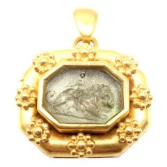 ELIZABETH LOCKE Venetian Glass Intaglio Yellow Gold Brooch Pendant