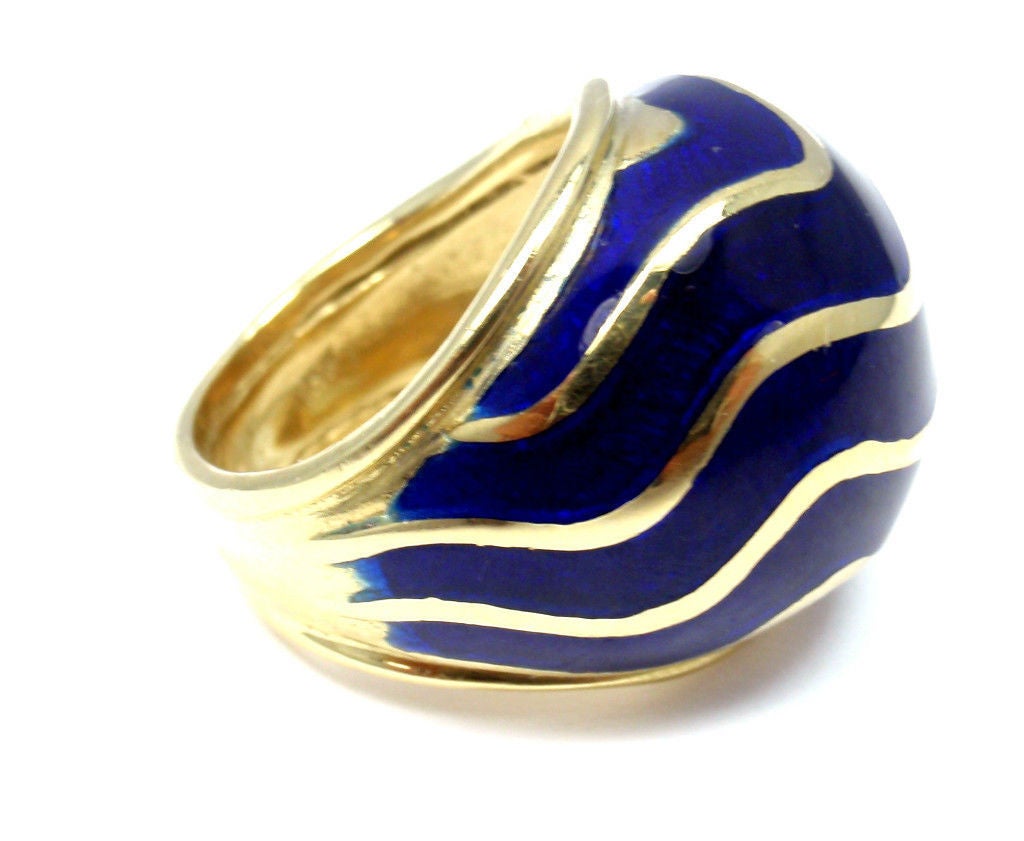 TIFFANY & CO Blue Enamel Yellow Gold Dome Ring In Excellent Condition In Holland, PA