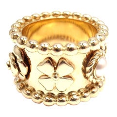 Vintage CHANEL Pearl Clover Camellia Yellow Gold Ring