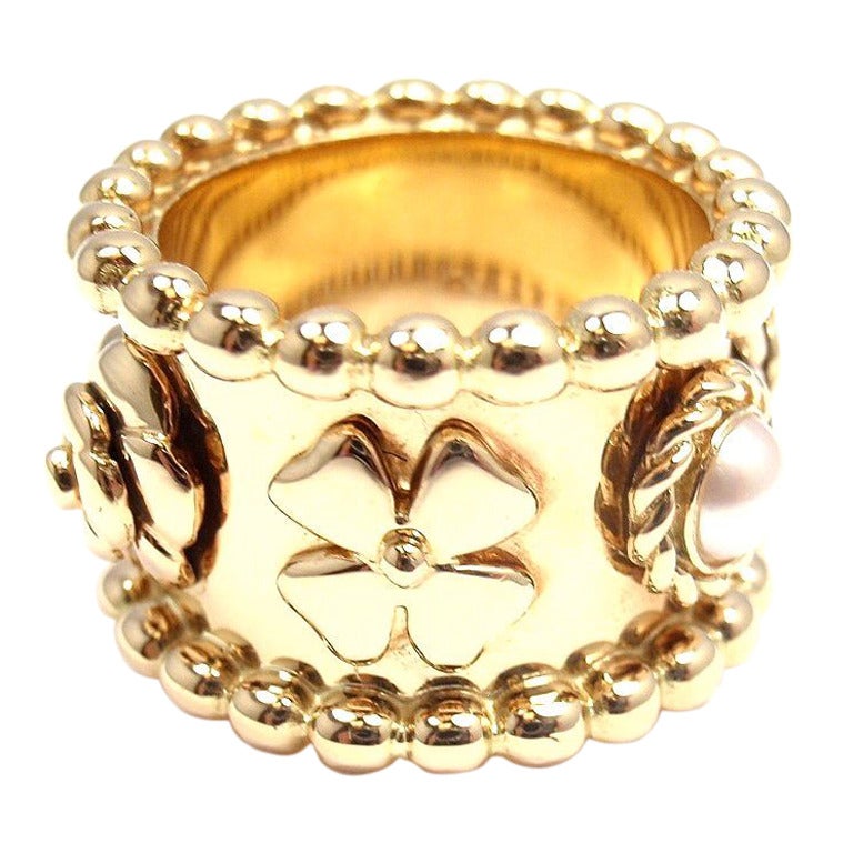 CHANEL Pearl Clover Camellia Yellow Gold Ring at 1stDibs