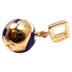 Retro LOUIS VUITTON Globe Diamond Yellow Gold Pendant Charm