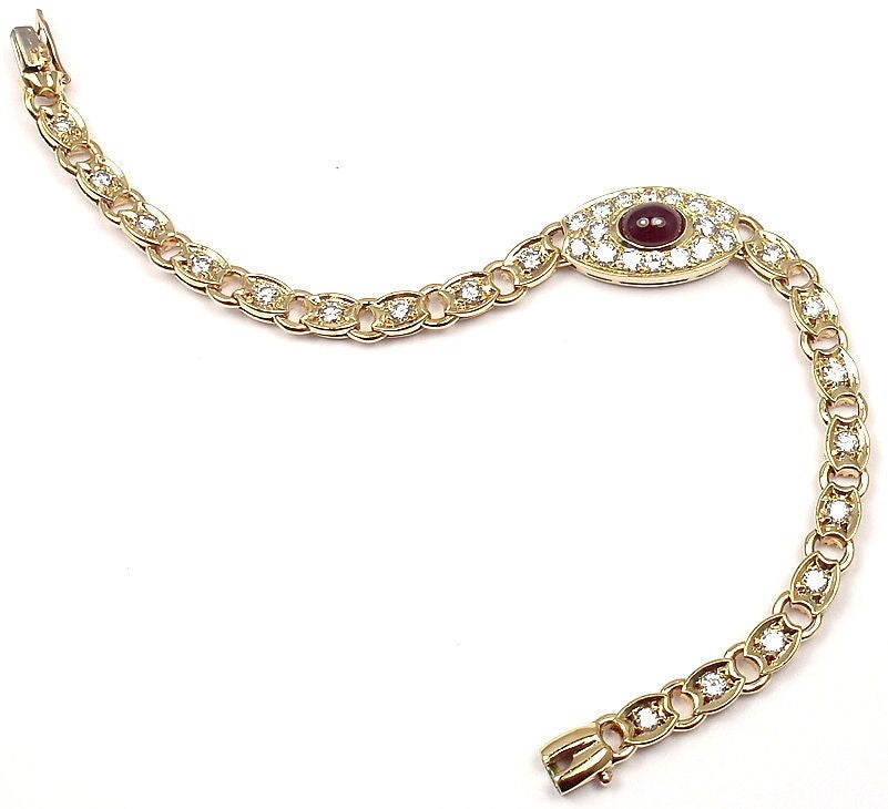 VAN CLEEF & ARPELS Diamond Ruby Yellow Gold Bracelet In New Condition In Holland, PA