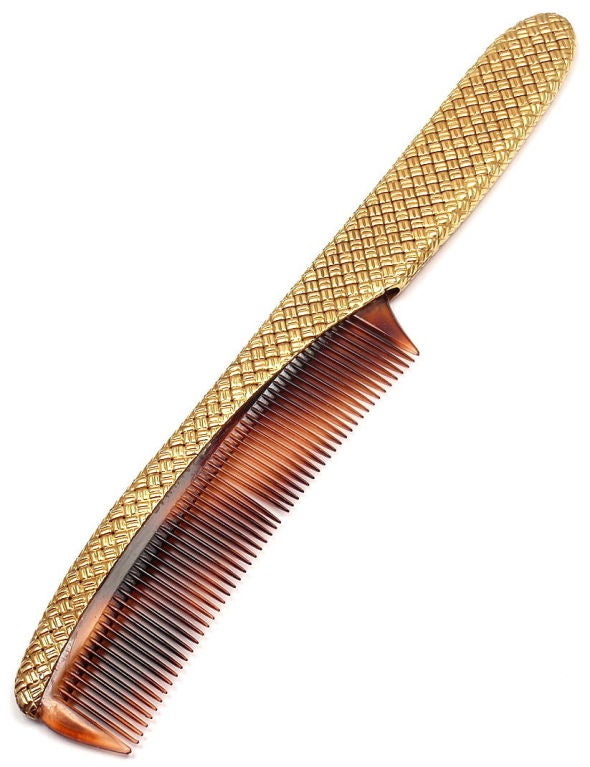 18k Yellow Gold Vintage Basket Weave Compact And Comb Set 
by Van Cleef & Arpels. 

Details: 
Measurements: Compact: 2 3/4