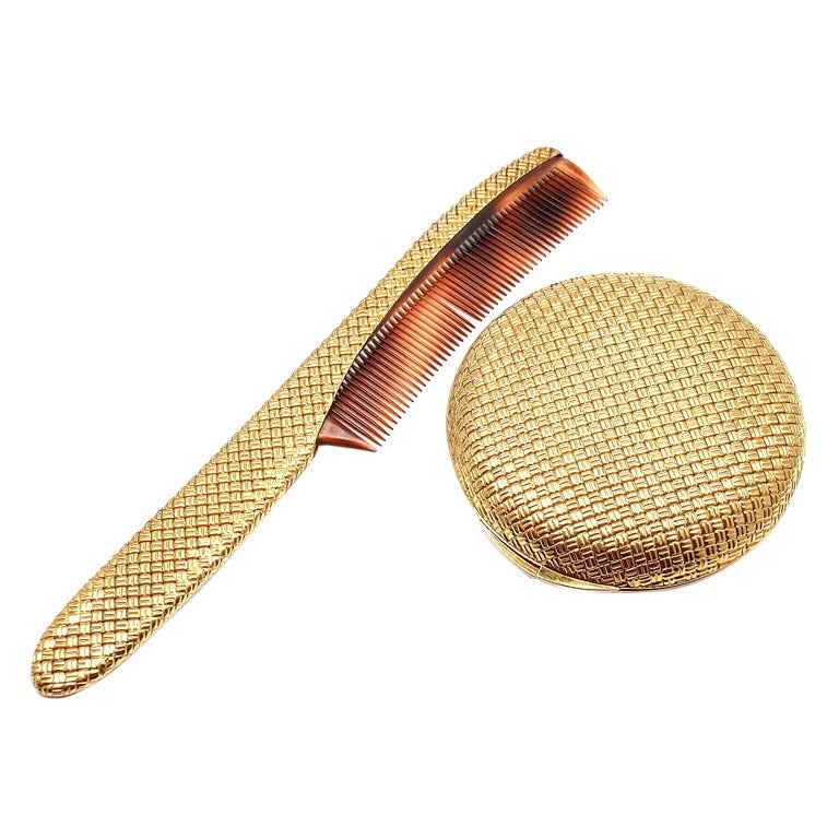Van Cleef & Arpels Basket Weave Yellow Gold Compact And Comb Set