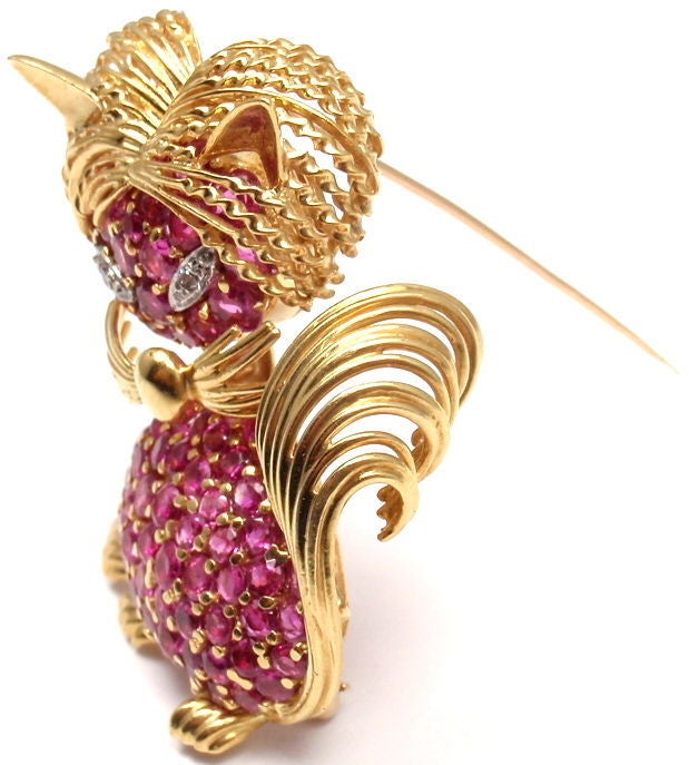 Tiffany & Co. Diamond Ruby Yellow Gold Cat Brooch Pin In New Condition In Holland, PA