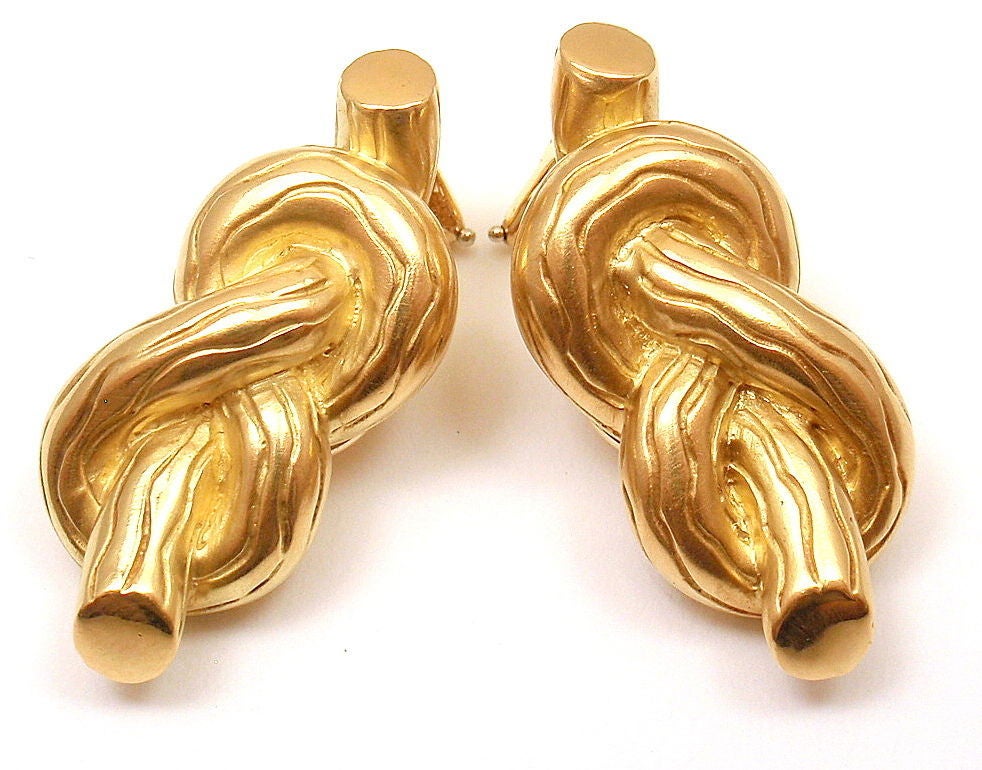 18k Yellow Gold Large Bamboo Reed Knot Earrings by Angela Cummings. 
From 1999. 

Details: 
Weight: 24.7 grams 
Length: 33mm
Width: 15mm
Stamped Hallmarks: 1999 Cummings 18k

These earrings are for pierced ears.

*Free Shipping within the