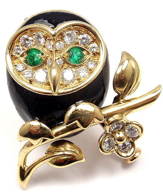 VAN CLEEF & ARPELS Owl Diamond Emerald Enamel Yellow Gold Brooch Pin 3