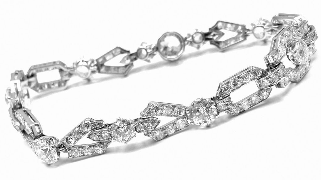 Mounted by Verdura Vintage Art Deco Diamond Platinum Bracelet In New Condition In Holland, PA
