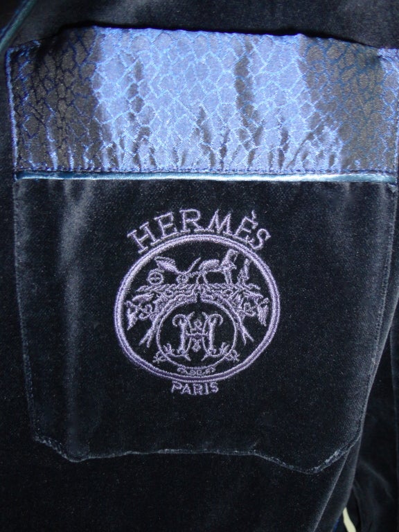 Men's HERMÉS PARIS sapphire blue silk velvet embroidered men's robe