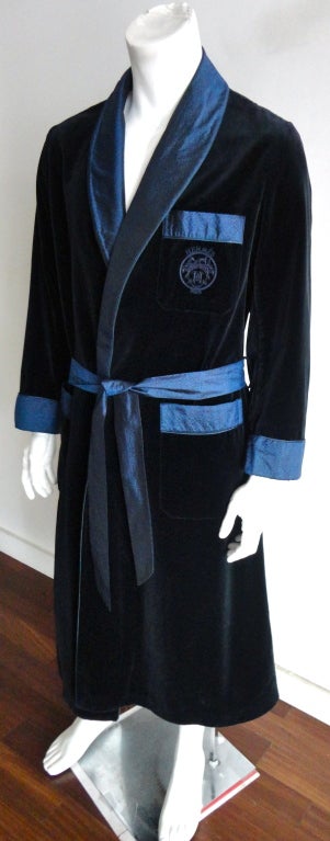 HERMÉS PARIS sapphire blue silk velvet embroidered men's robe 1