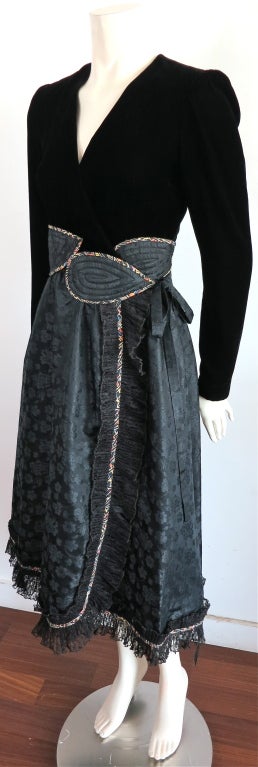Women's Vintage KOOS VAN DEN AKKER applique waist floral jacquard dress For Sale