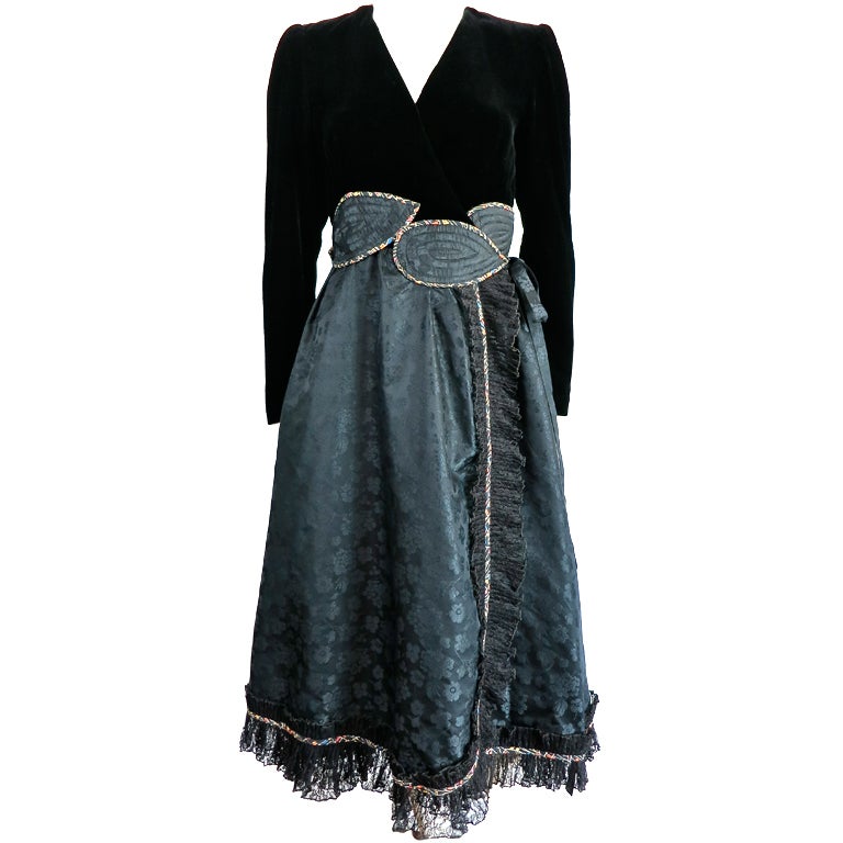 Vintage KOOS VAN DEN AKKER applique waist floral jacquard dress For Sale