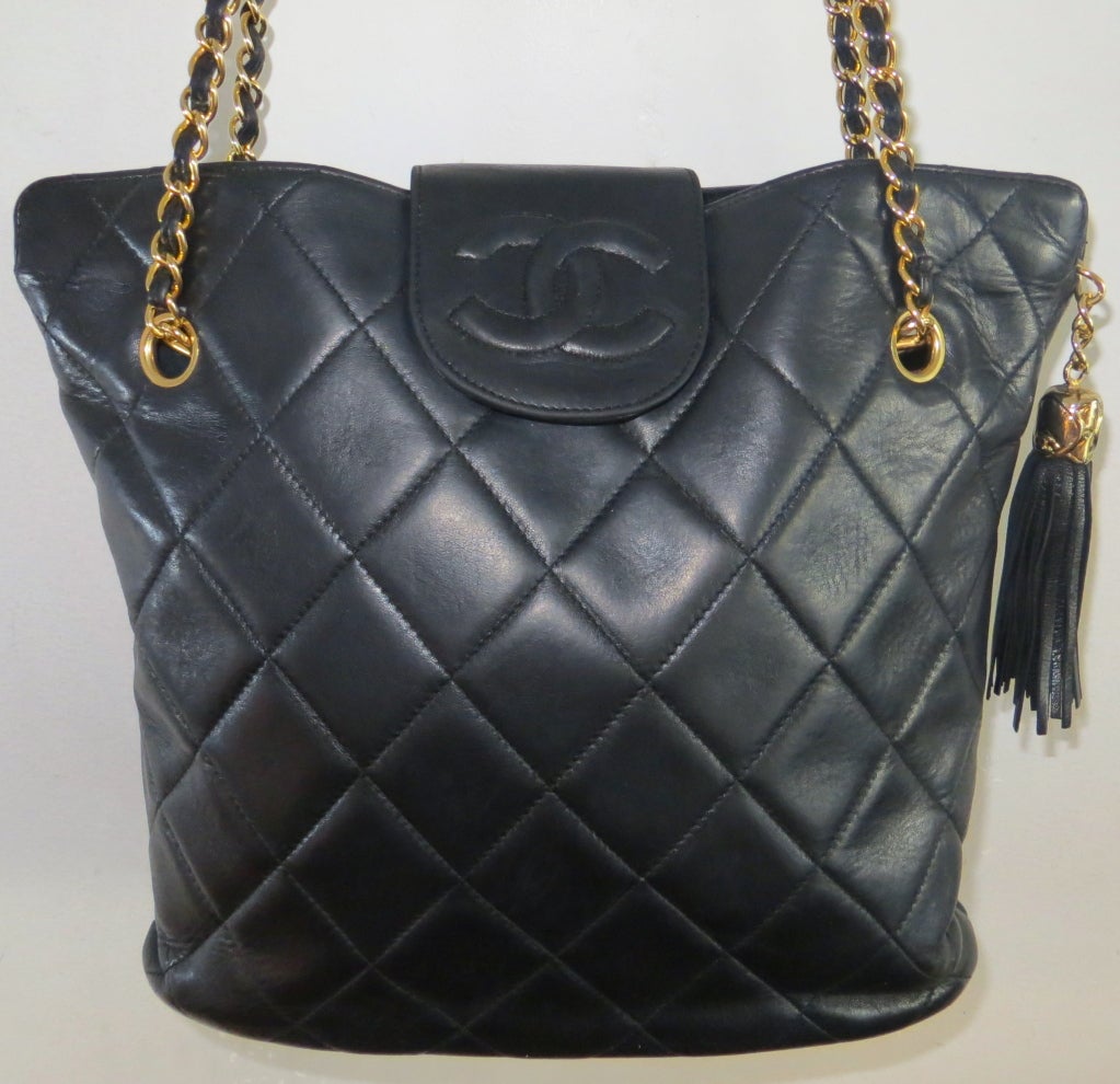 CHANEL PARIS early 1980's era black leather quilted purse