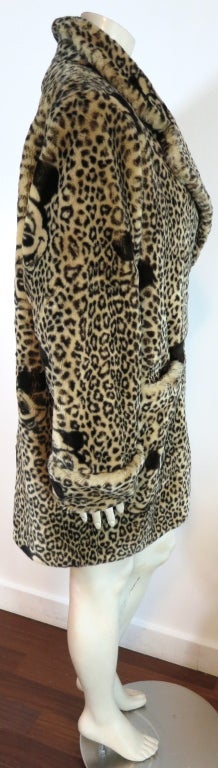 1992 Mini & Mickey Mouse cheetah print faux fur coat from France 1