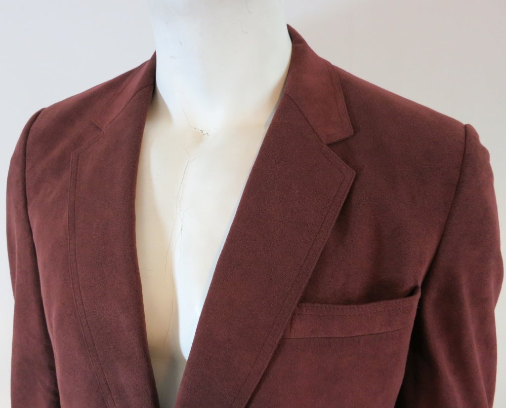 Vintage HALSTON 1970's era Men's Halsuede burgundy blazer In Excellent Condition For Sale In Newport Beach, CA