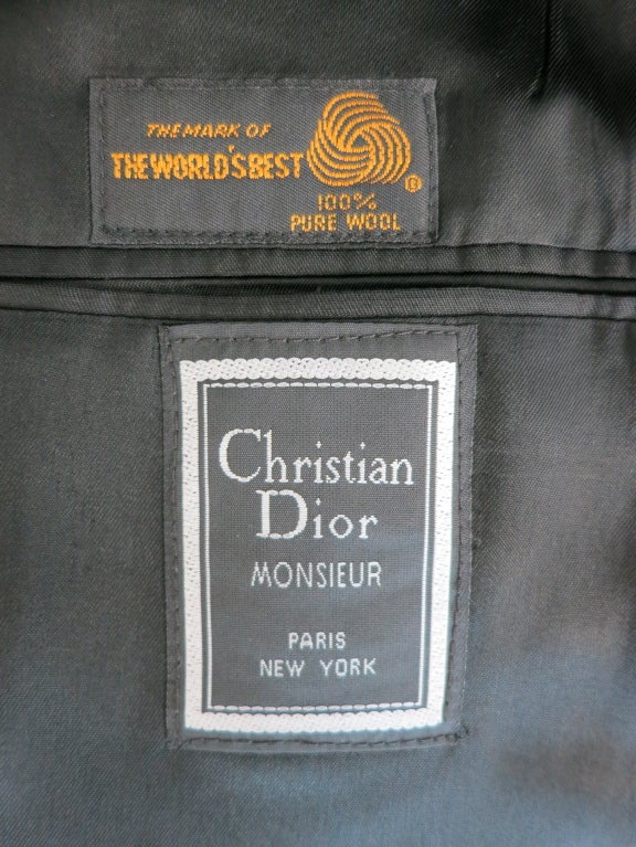 Vintage CHRISTIAN DIOR MONSIEUR 1980's shawl lapel tuxedo In Excellent Condition In Newport Beach, CA