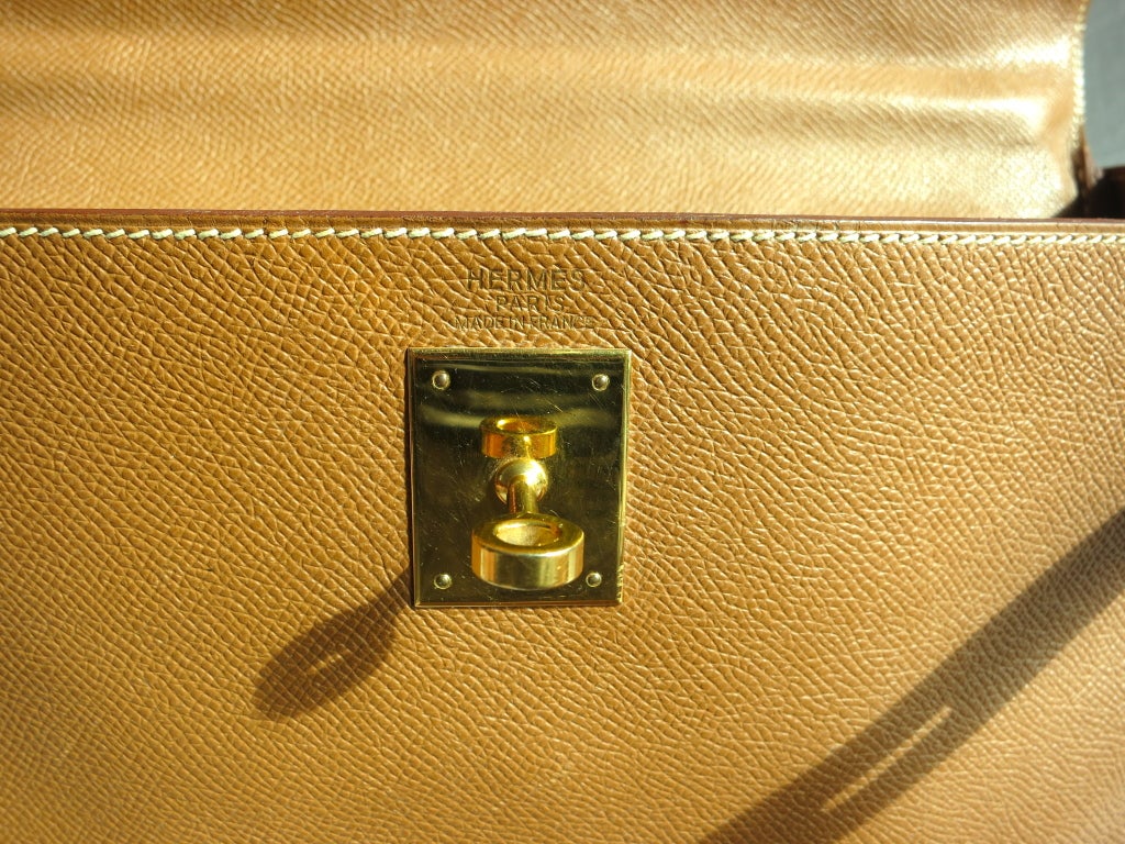 Women's HERMES PARIS Kelly bag 32cm Tan leather gold hardware