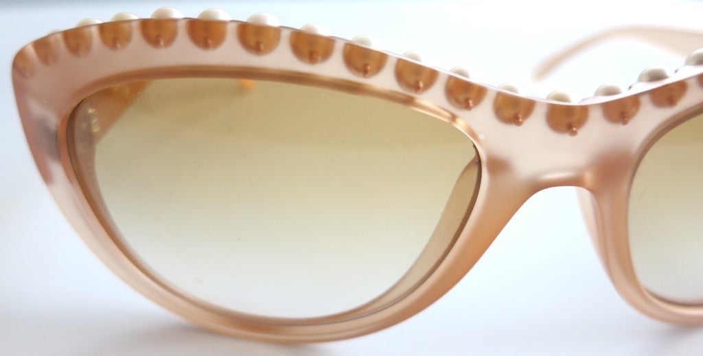 Unworn CHANEL PARIS encapsulated fresh water pearl sunglasses 1