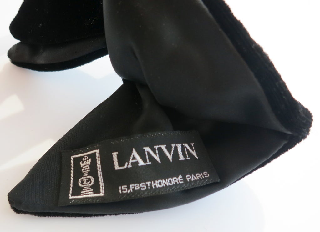 Men's Vintage LANVIN PARIS 1970's era oversized silk velvet bow tie