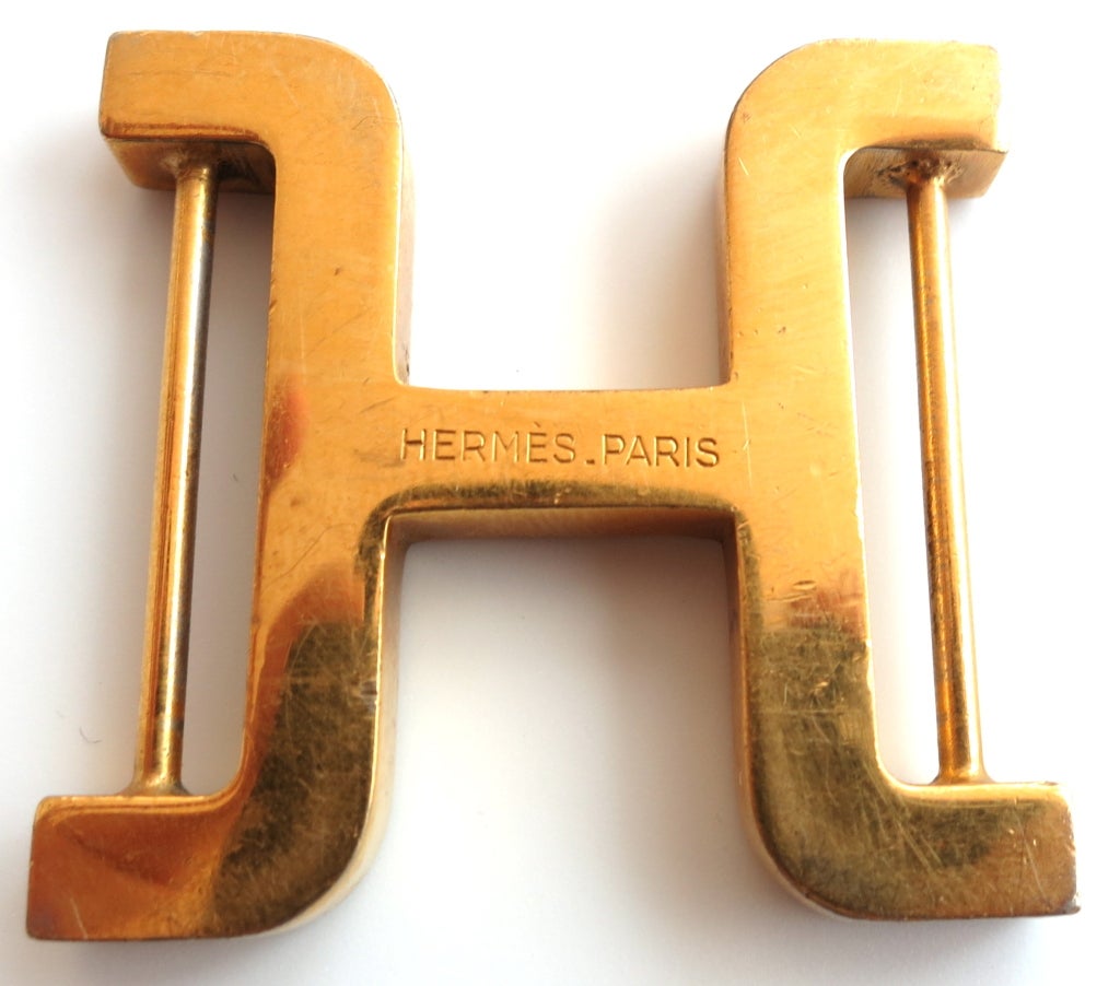 Vintage HERMÉS PARIS 1980's engraved H belt hardware. 

Width: 1-3/4