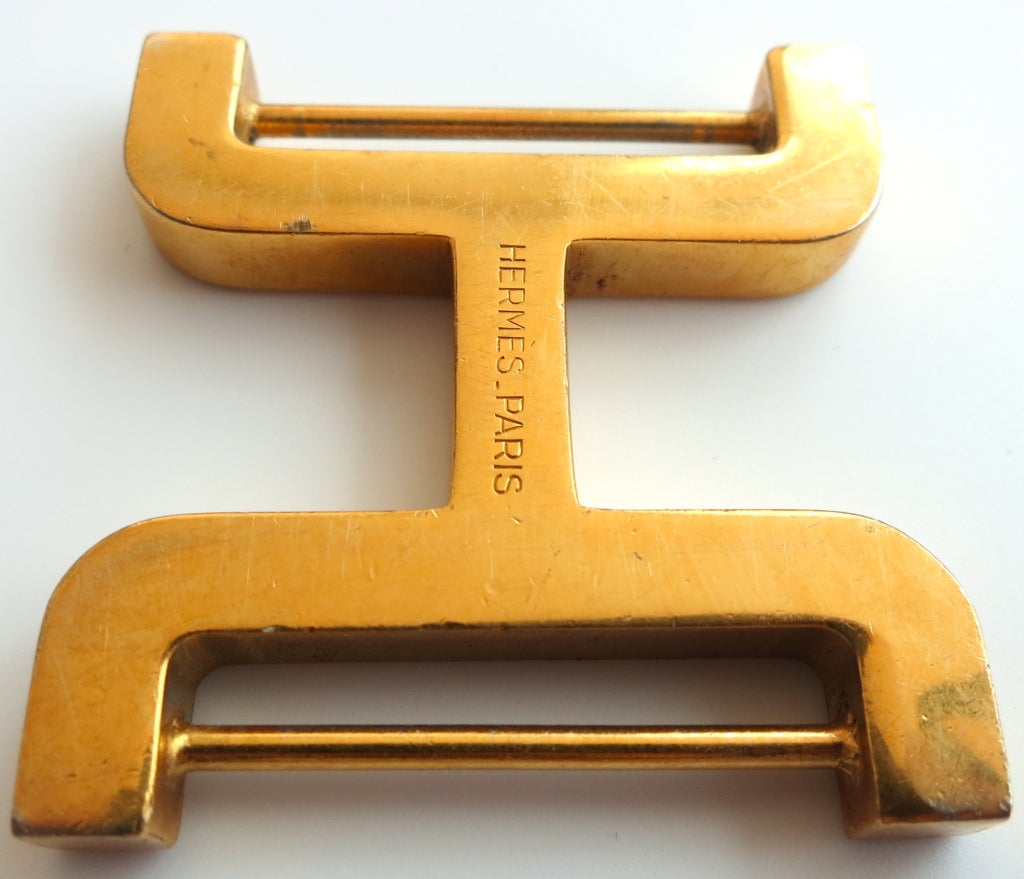 Vintage HERMÉS PARIS H logo engraved metal belt hardware For Sale 4