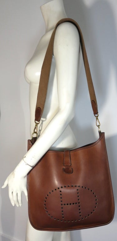 Vintage HERMÉS PARIS 1979 Evelyne Satteltasche aus braunem Leder 2