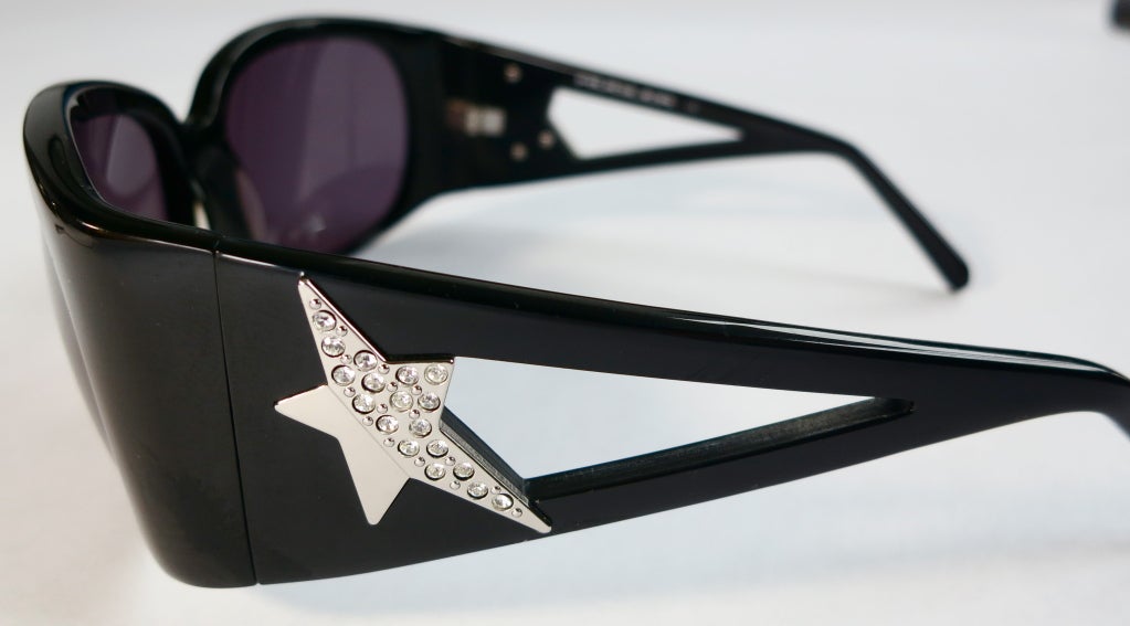 sunglasses with stars on the side