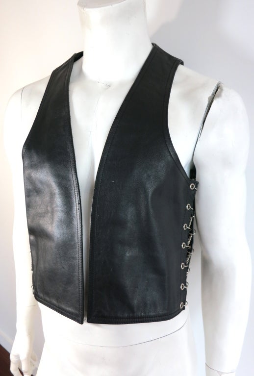 1990's RoB Men's black leather & chains fetish vest/waistcoat 4