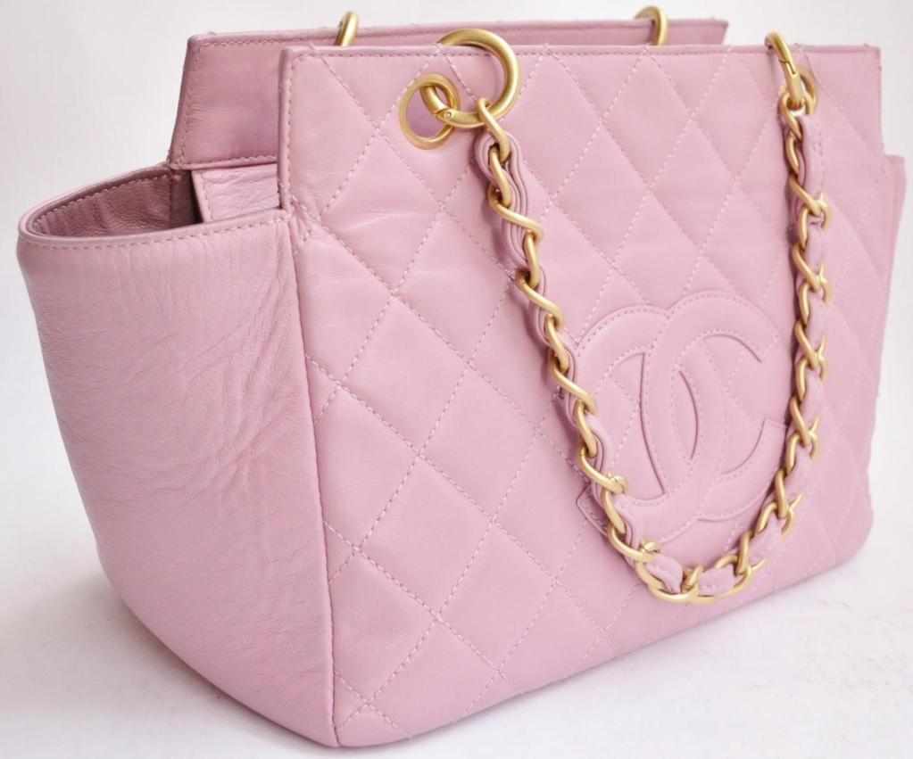 Women's CHANEL PARIS Lilac quilted leather and gold chain tote purse