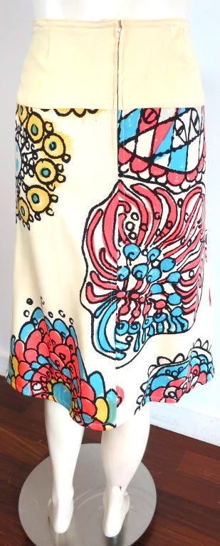Vintage EMANUEL UNGARO 1960's delightful floral printed skirt In Good Condition For Sale In Newport Beach, CA