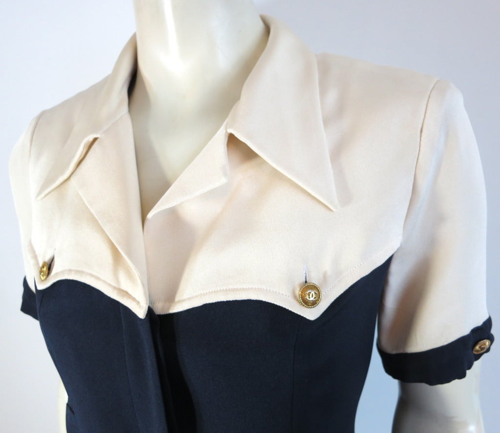 Vintage CHANEL PARIS Silk crepe de chine short sleeve jacket/top In Excellent Condition In Newport Beach, CA
