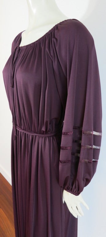 Vintage/unworn DONALD BROOKS 1970's Plum jersey ladder stitch dress In New Condition For Sale In Newport Beach, CA