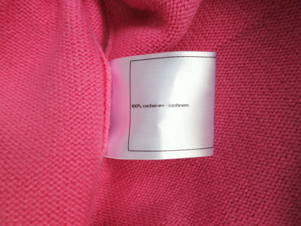 CHANEL PARIS 100% Cashmere pink & ivory cardigan 3