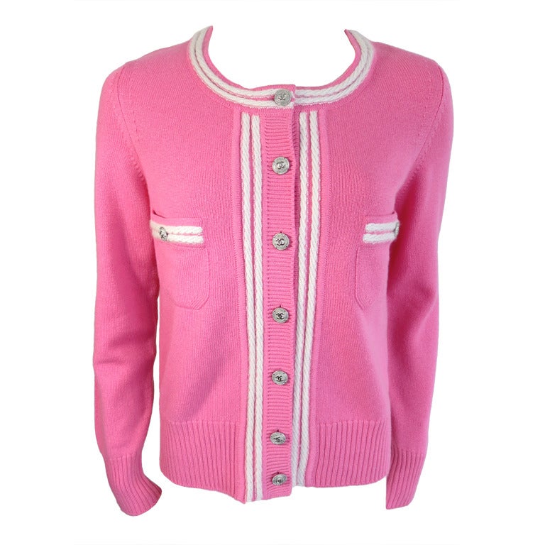 CHANEL PARIS 100% Cashmere pink & ivory cardigan