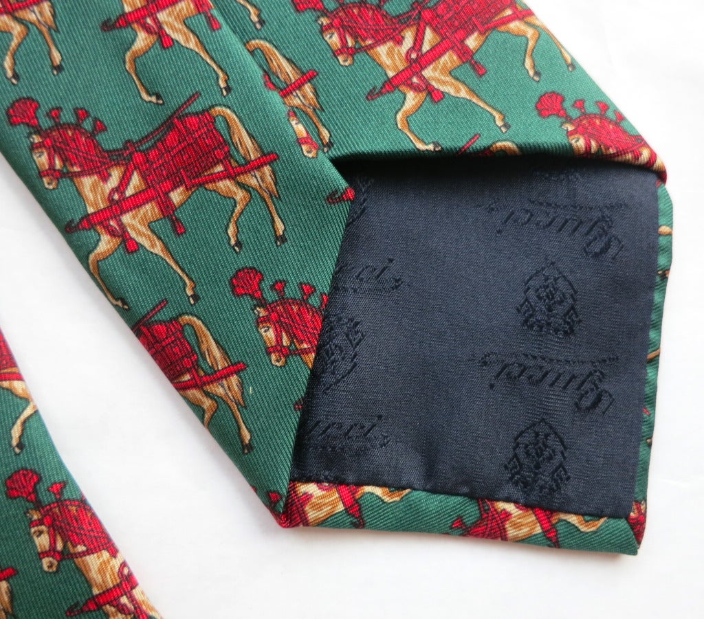 Vintage GUCCI 1970's Holiday silk men's necktie In Excellent Condition In Newport Beach, CA