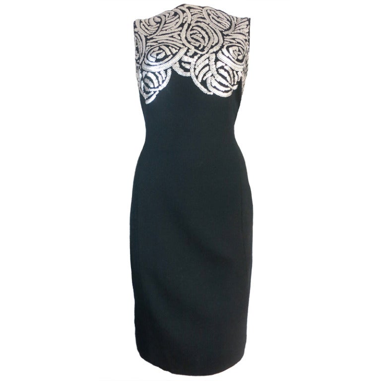 Vintage TOM AND LINDA PLATT Black crepe dress with platinum-tone ...