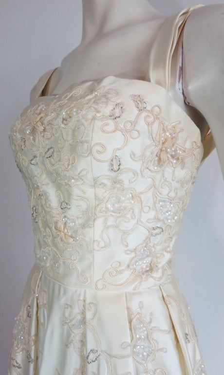 Vintage CEIL CHAPMAN Embellished satin dress In Fair Condition In Newport Beach, CA
